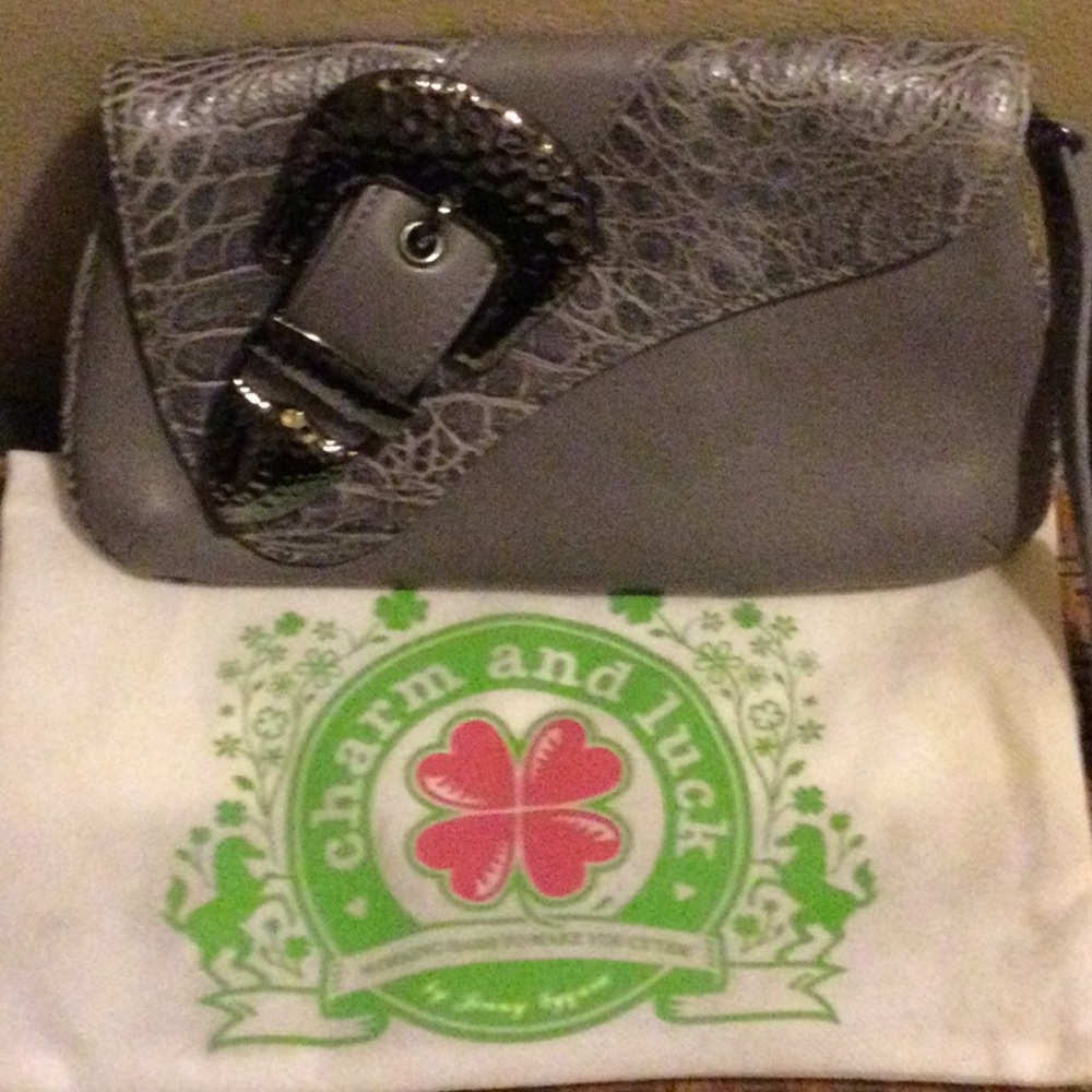 Charm and luck Clutch in Gray